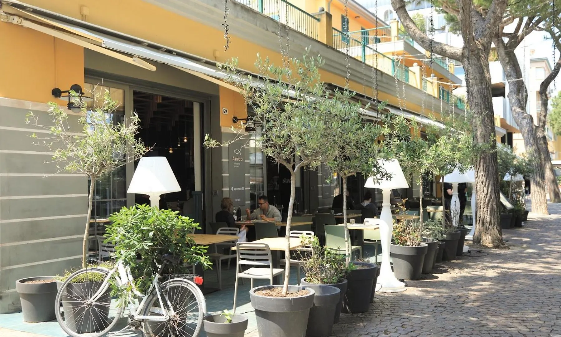 Couette-café Zuara9Room Rimini