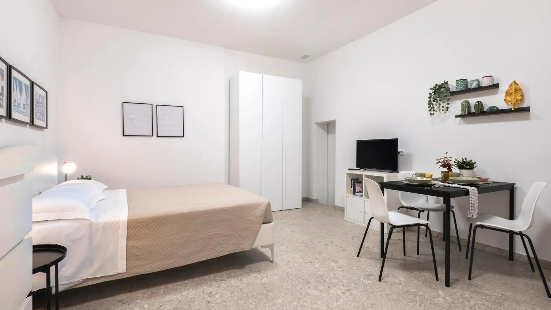 Zuara9Room Rimini Couette-café