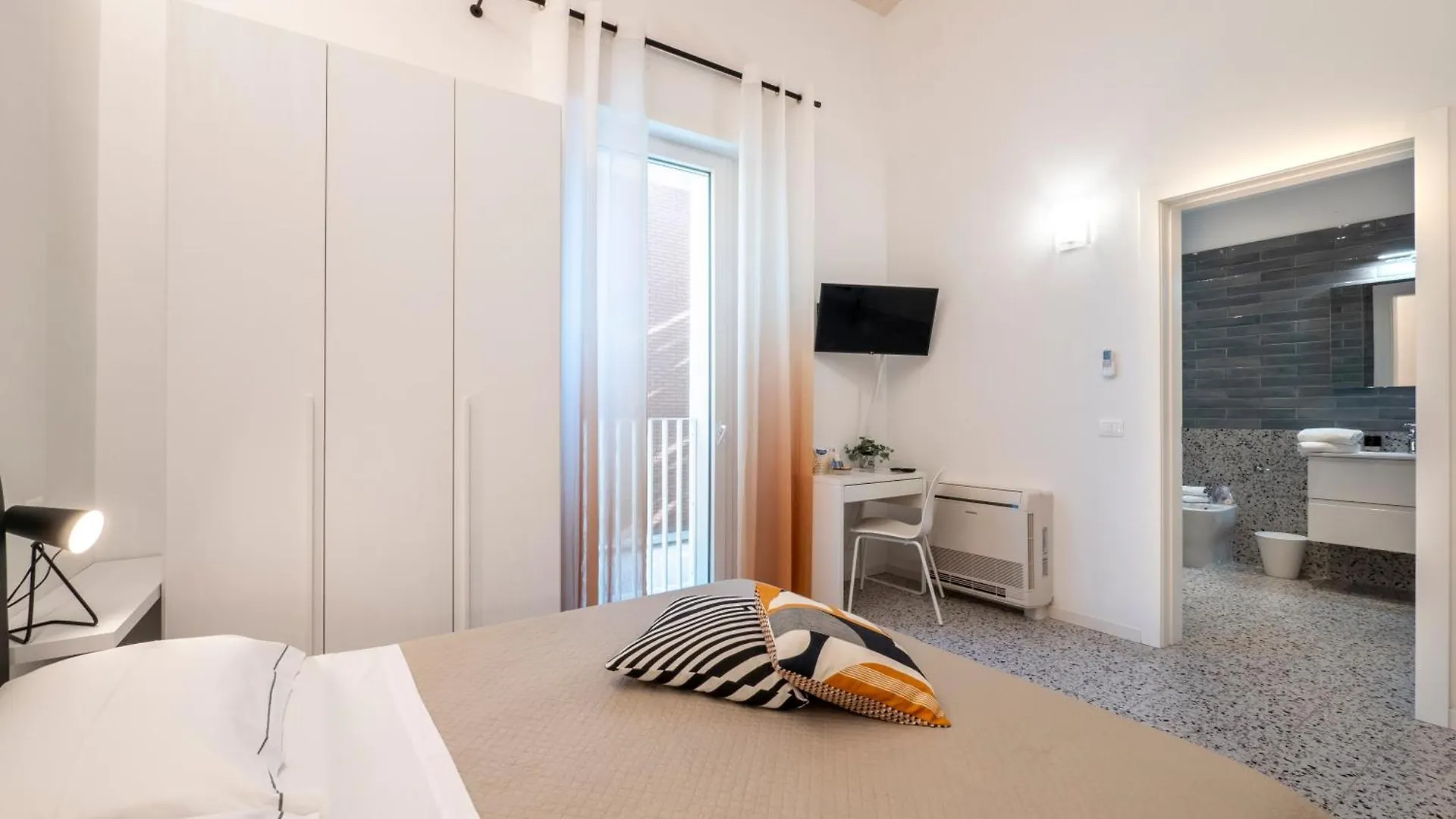 Zuara9Room Rímini Bed and breakfast