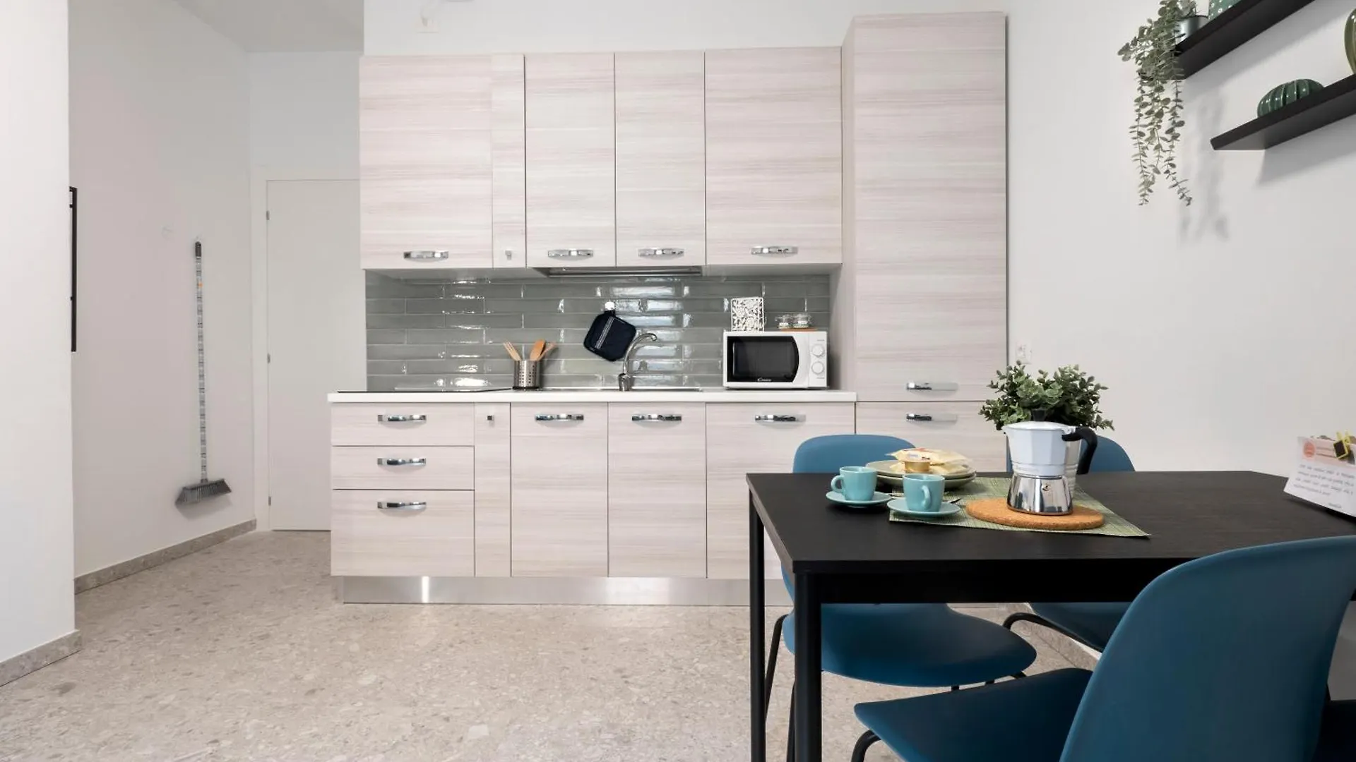 Zuara9Room Rimini Nocleg ze śniadaniem